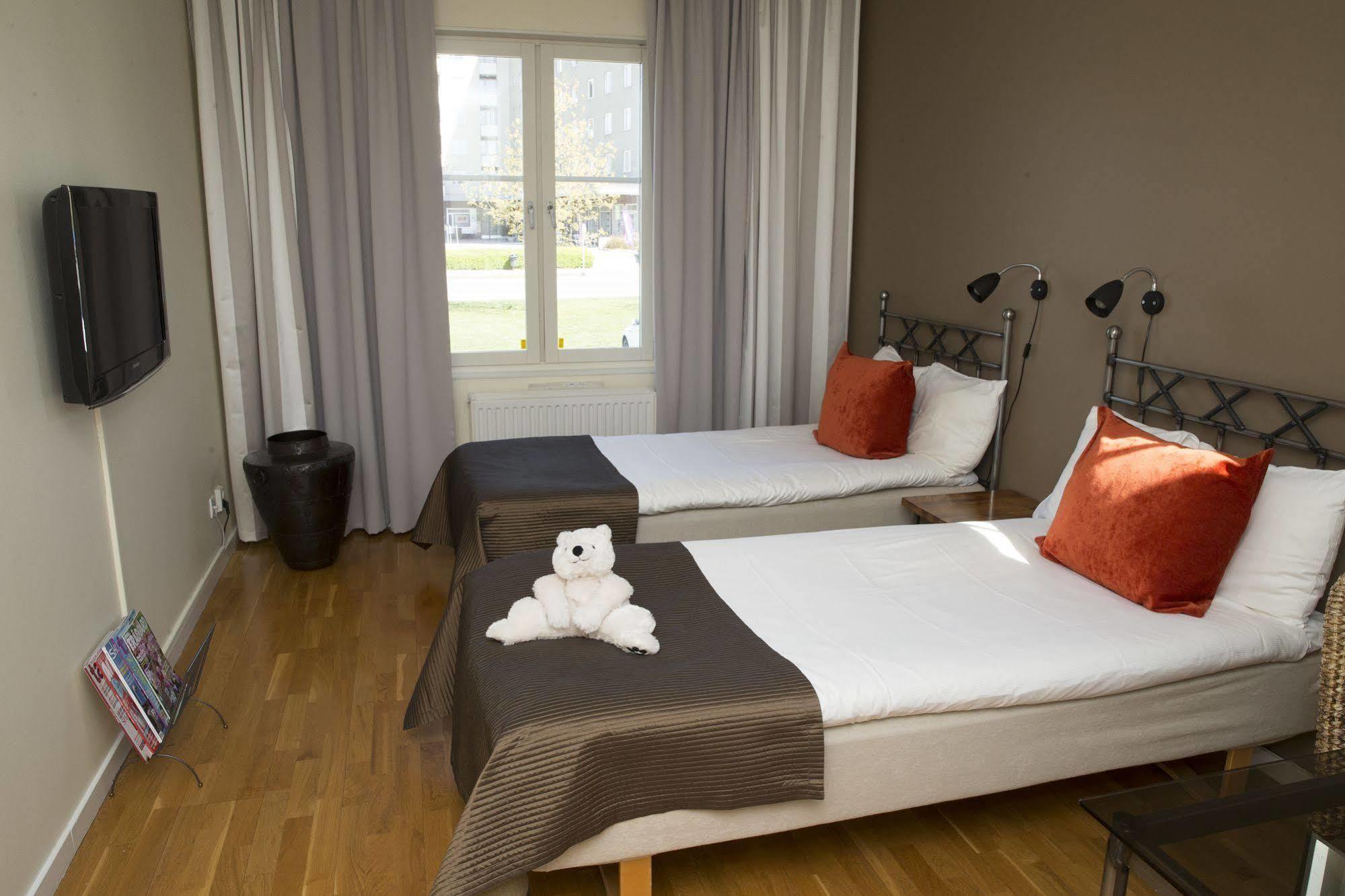 Maude'S Hotel Enskede Stokholm Dış mekan fotoğraf